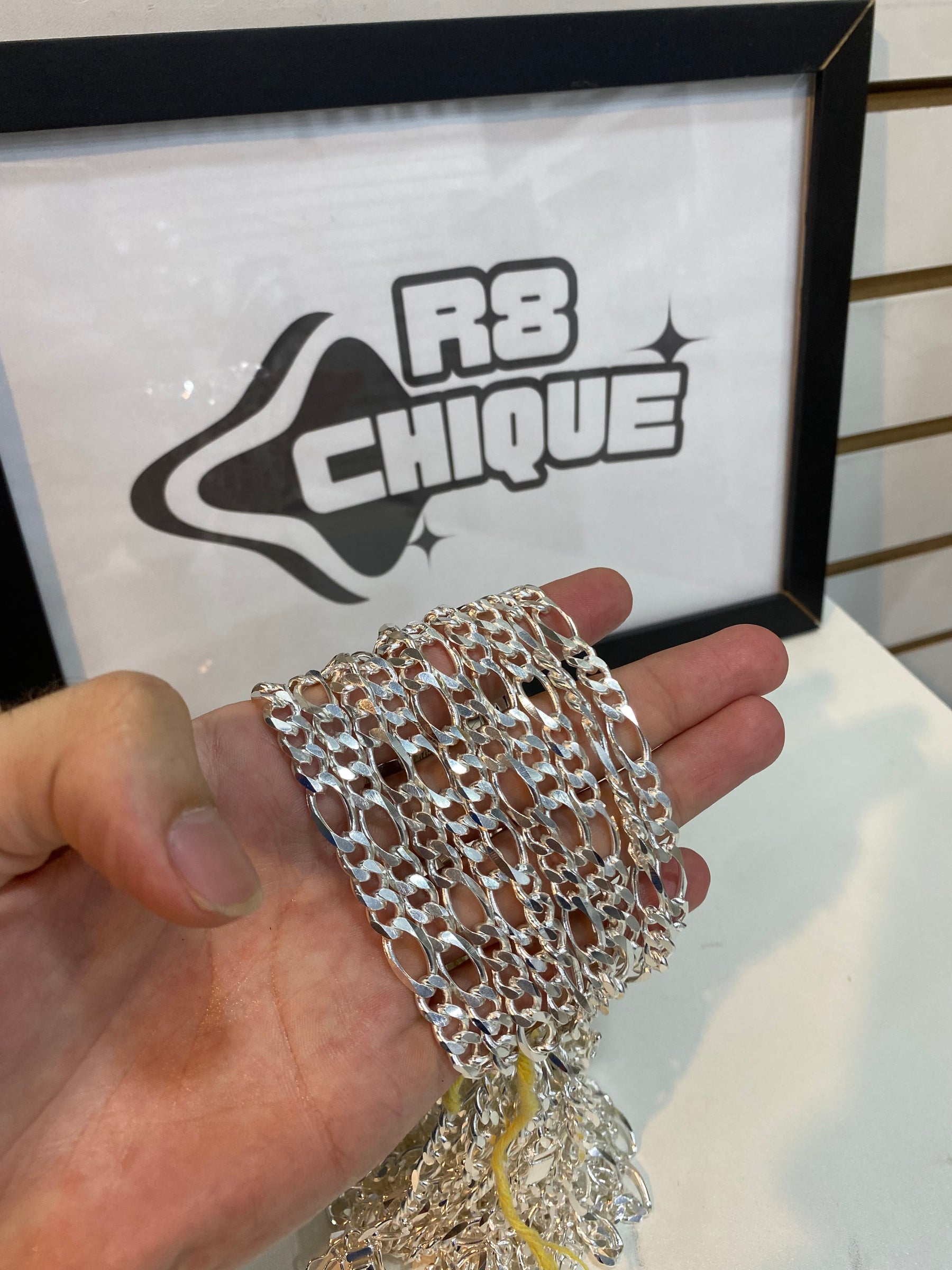 Kit Revenda | 10 Pulseiras 8MM - 3x1 (Kit 43)