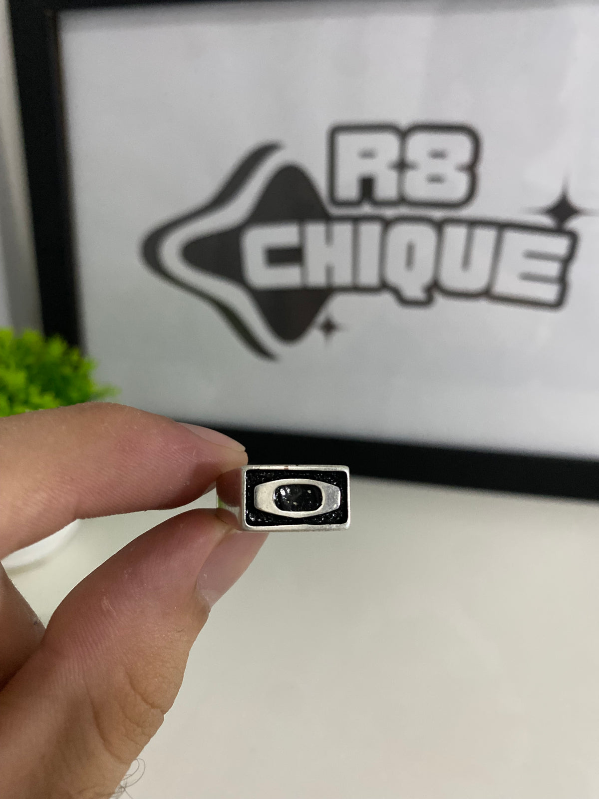 Dedeira - Oakley Min