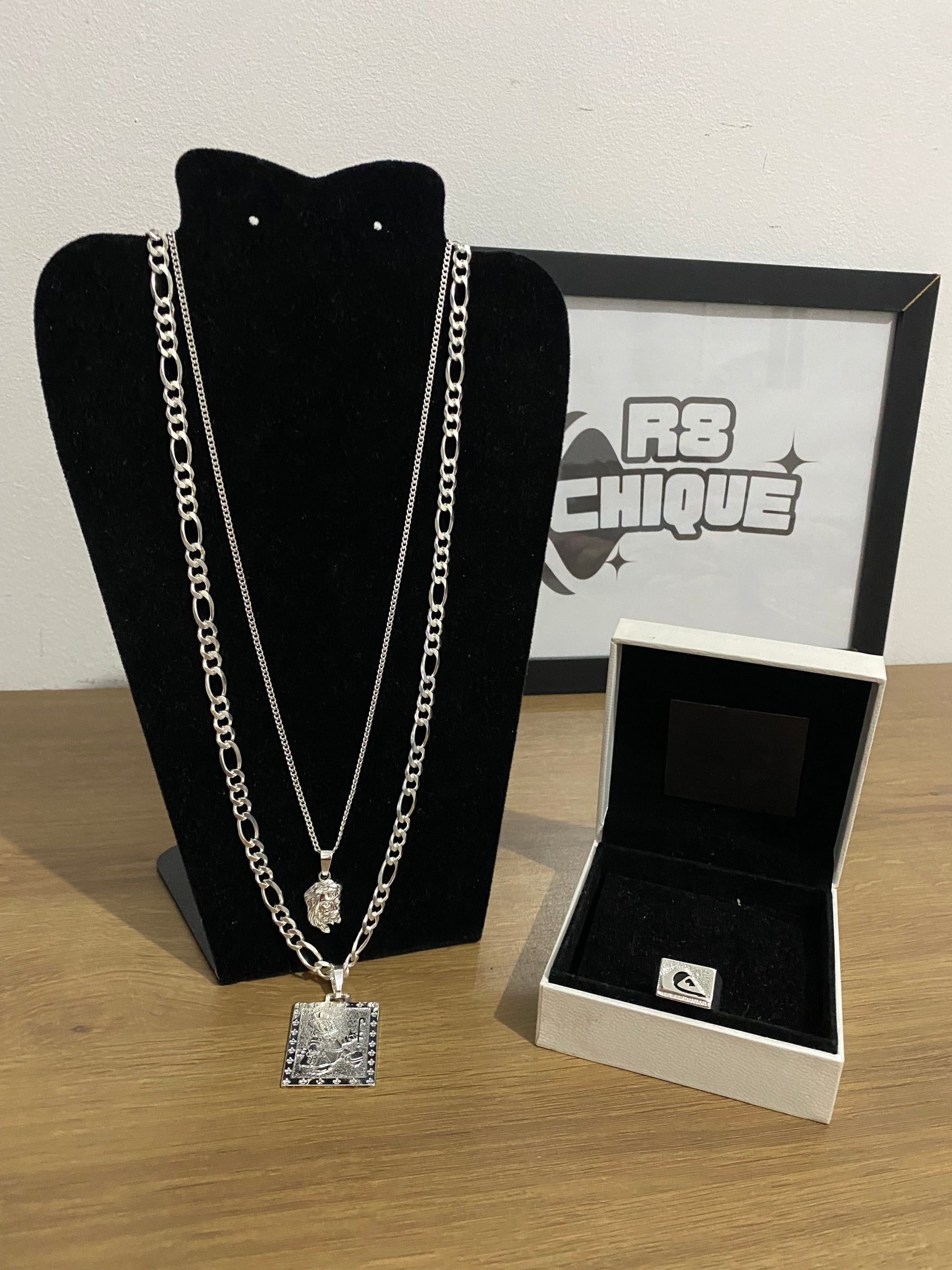 Kit Revenda | 1 Corrente 8MM - 3x1 / 1 Corrente 3MM - EloDuplo / 2 Pingentes + 1 Dedeira (Kit 18)