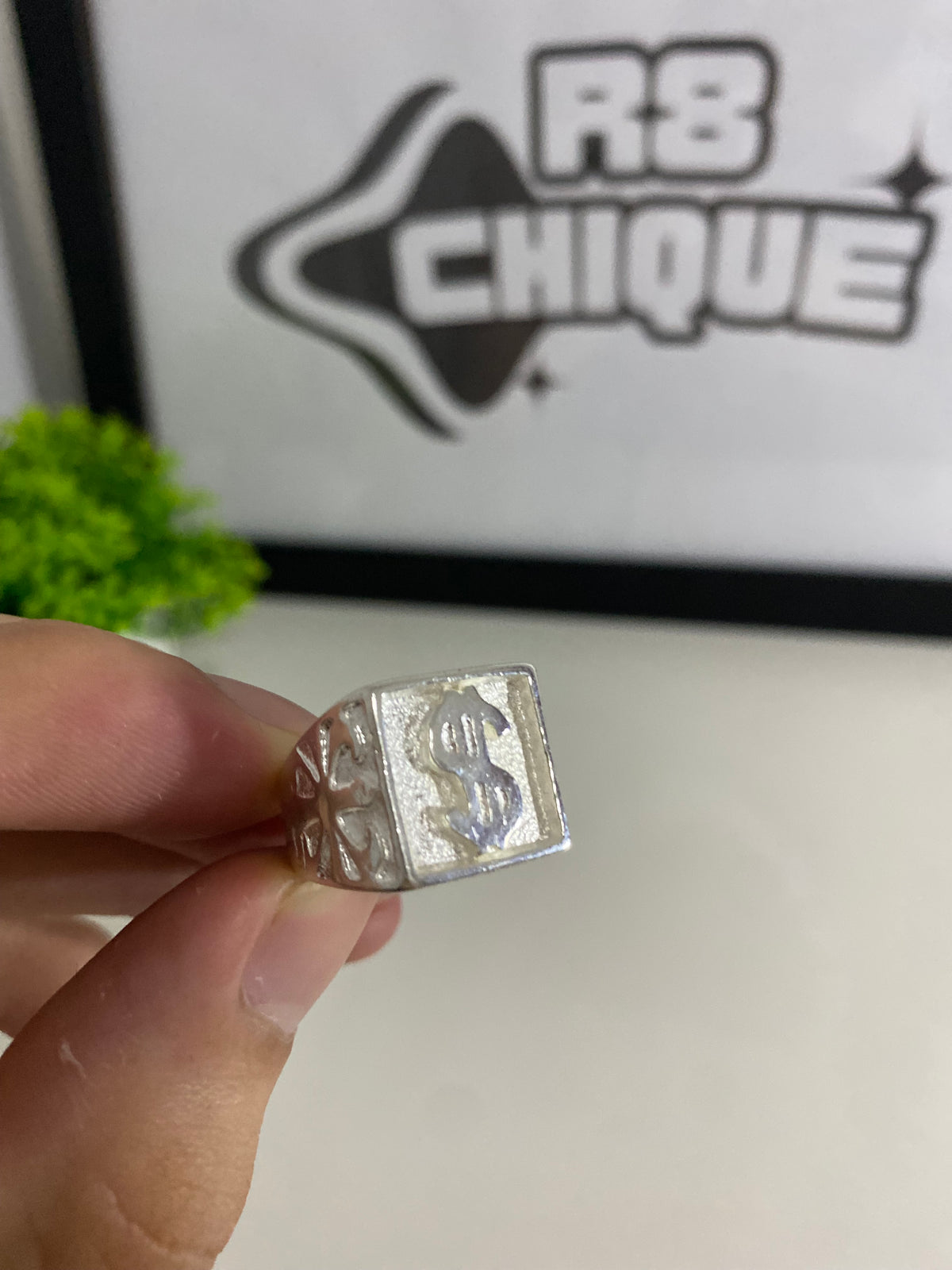 Dedeira Prata - Cifrão