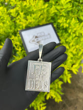 Pingente Fé em Deus | Prata Mista