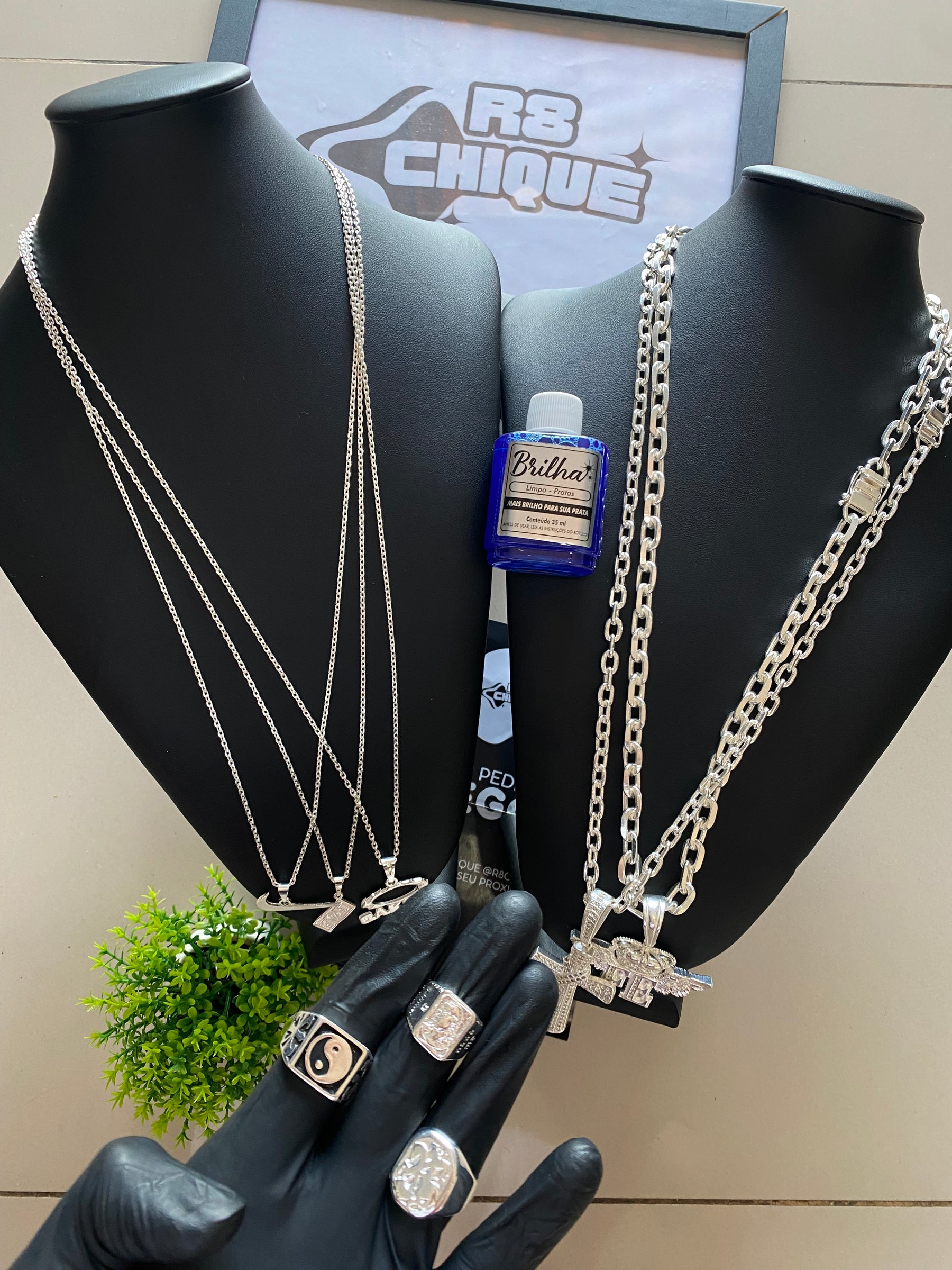 5 Correntes / 3 Dedeiras / 3 Pingentes / 2 Pingentes Nacional + Limpa Pratas(Brinde) | 3 de 3MM: Cartie / 1 de 8MM: Cartie / 1 de 12MM: Cartie (Kit 132)