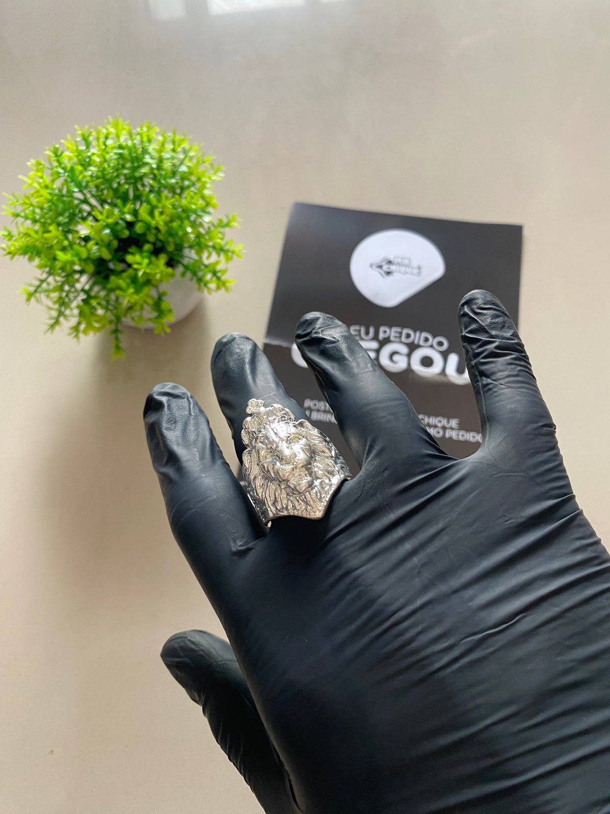 Dedeira Prata Mista - Leão